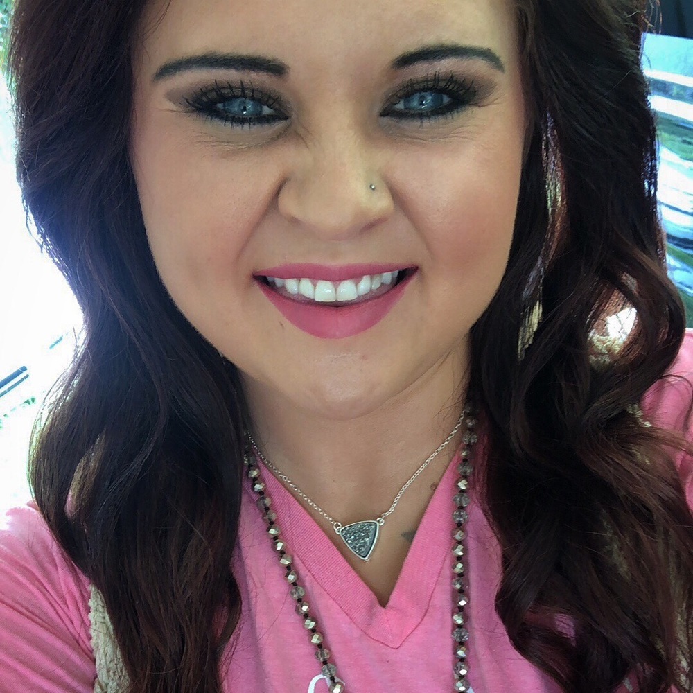 Meet your Posher, Savannah